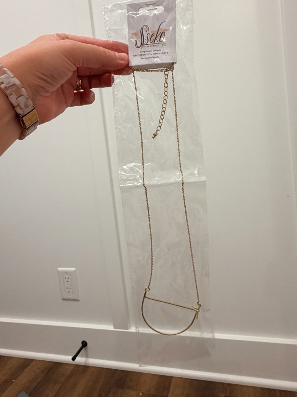 Sseko Gold Crescent Bar Necklace
